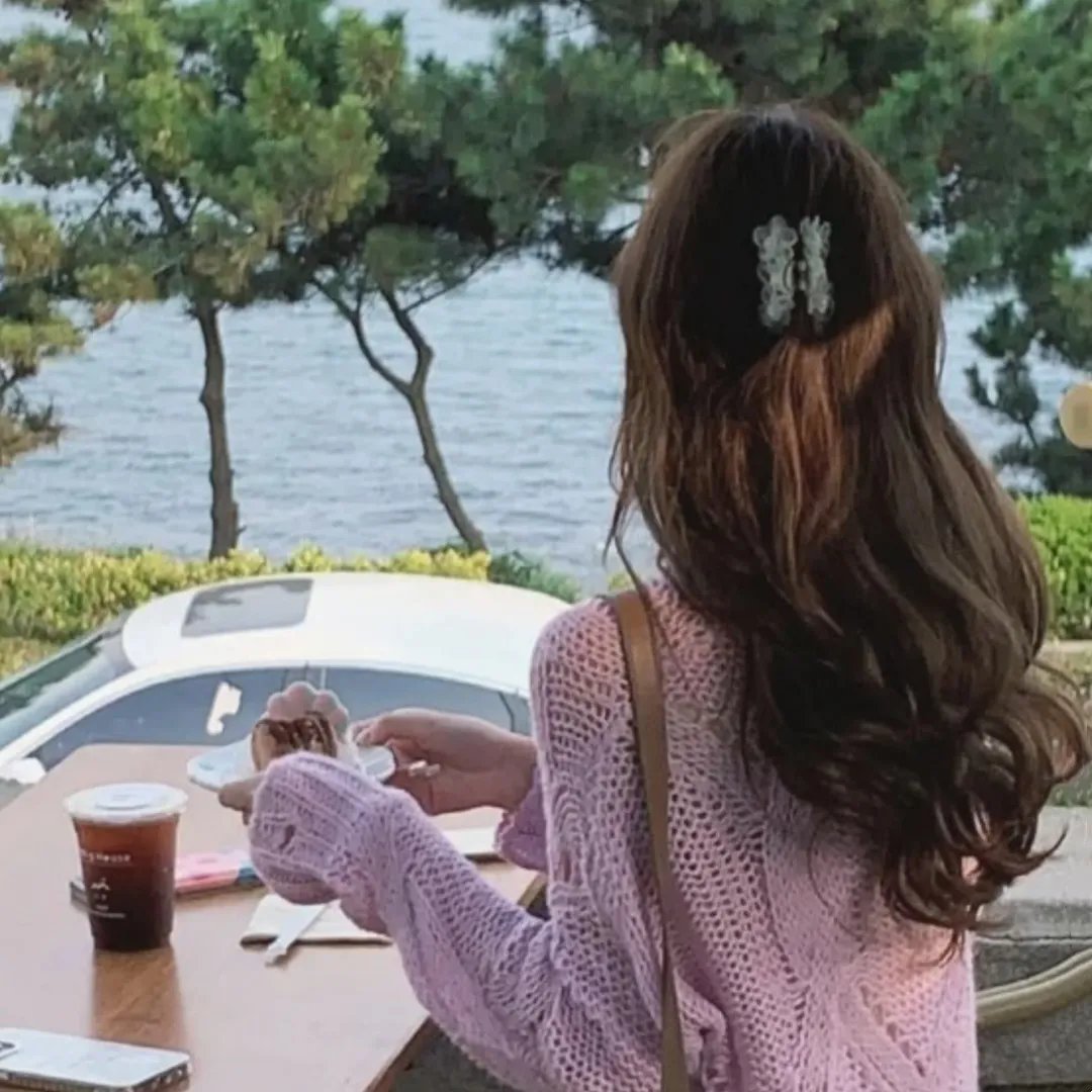 死后才知我是顶级大佬的白月光